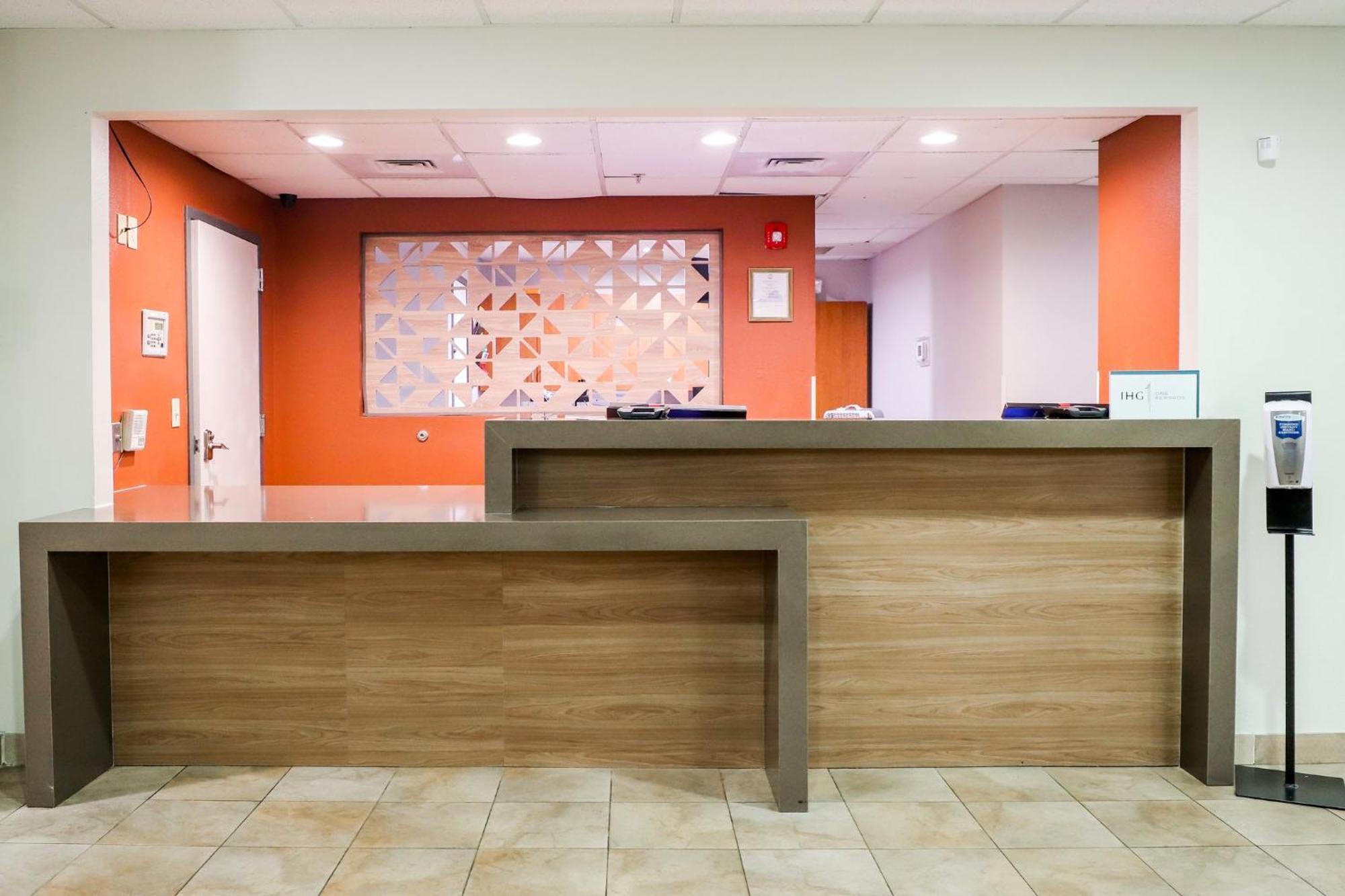 Candlewood Suites Richmond Airport By Ihg Sandston Exterior photo